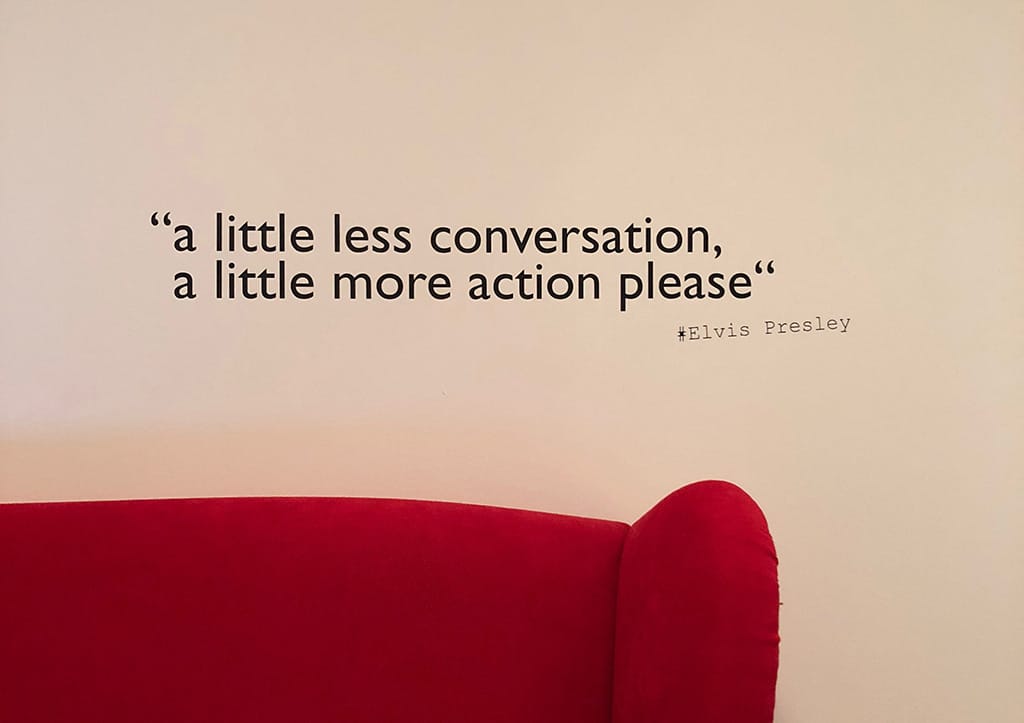 Zu teuer, zu viele Krimis, zu links, zu alt? - Der Öffentlich-Rechtliche Rundfunk in Deutschland | 9vor9